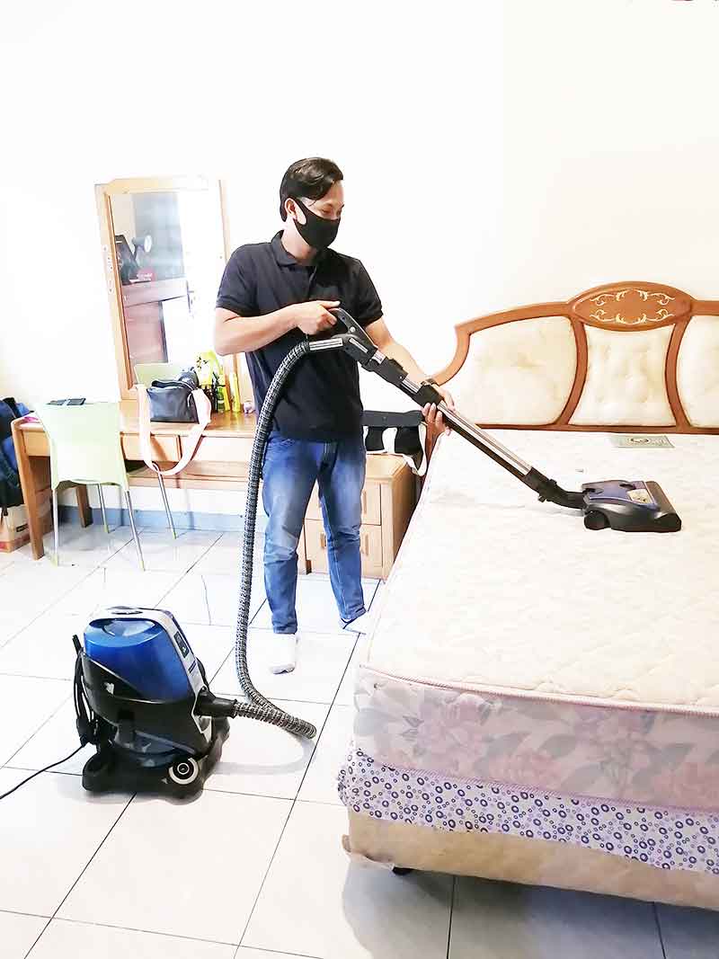 jasa bersih rumah sedot tungau by keyclean